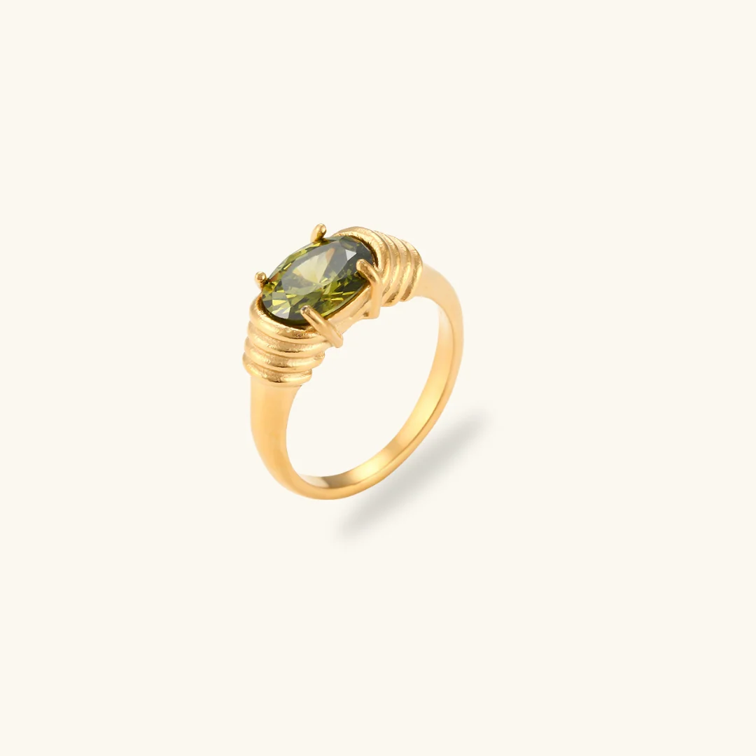 Janelle Ring