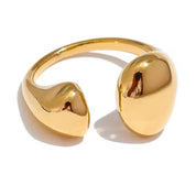 Angela Ring